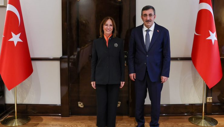 KUTSO YÖNETİM KURULU BAŞKANI ESİN GÜRAL ARGAT’TAN CUMHURBAŞKANI YARDIMCISI CEVDET YILMAZ’A ZİYARET