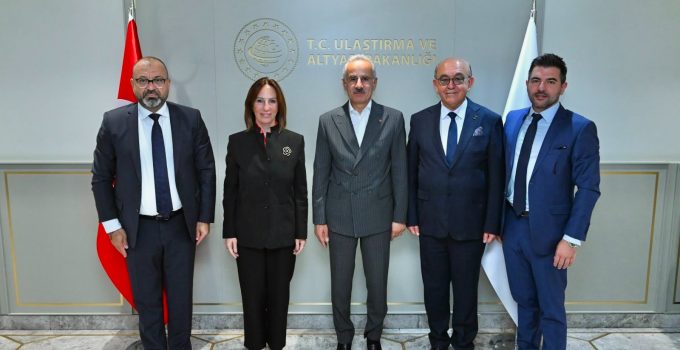 KUTSO Yönetimi Kütahya’nın ulaşım taleplerini Bakan Uraloğlu’na iletti