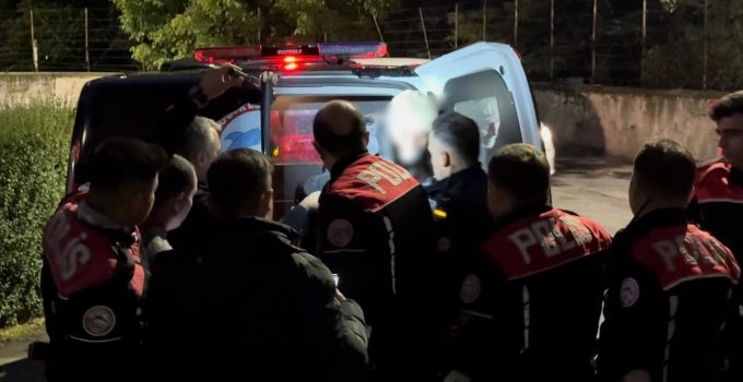 Cinayetin katil zanlısı kızı ve eşiyle kaçarken yakalandı