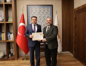 Vali Işın, Halep’e ataşe olarak atanan Müftü Açık’ı kabul etti