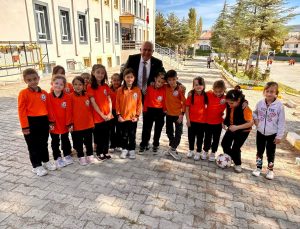 Başkan Demirtaş, “Geleceğe açılan her kapının bir okuldan geçtiğine inanıyoruz”