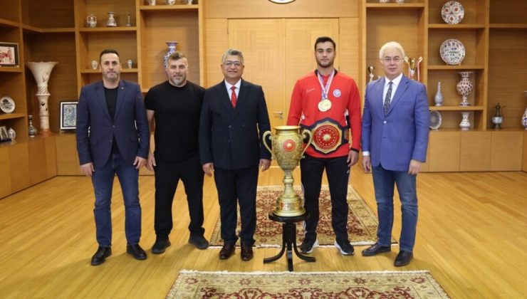 DPÜ öğrencisi Cumhurbaşkanlığı Kupası’nda şampiyon oldu