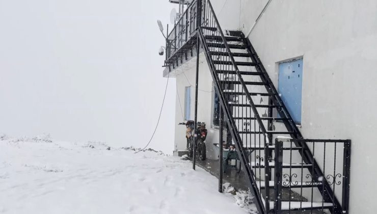 Kütahya’nın yüksek kesimlerine mevsimin ilk karı düştü