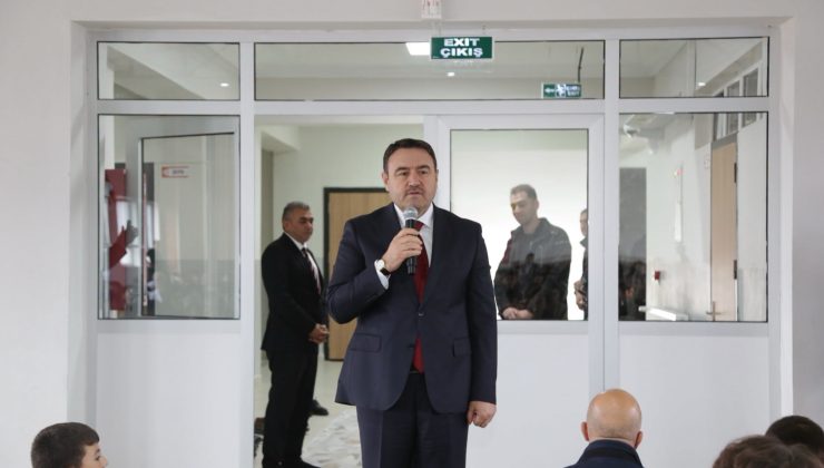 Vali Işın: ‘Gençler hem bilimsel hem de manevi yönden donanımlı yetişmeli’