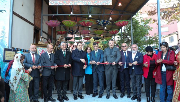 Sanatçıları vatandaşlarla buluşturacak Sanat Sokağı törenle açıldı