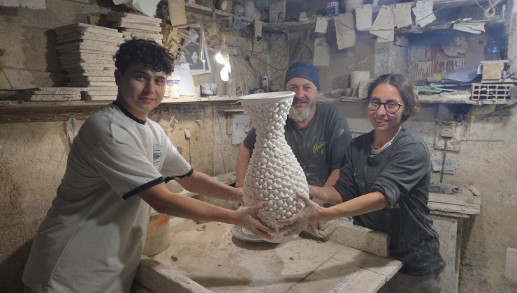500 minik vazodan büyük eser: 6 ayda hayallerini gerçekleştirdiler