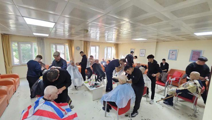 Kuaförlük öğrencilerinden huzurevi sakinlerine anlamlı ziyaret