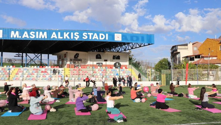 Meme kanserinde erken tanı için Kütahya’da pembe etkinlik
