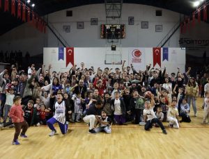 Kütahya Belediyespor evinde Uşak temsilcisini mağlup etti