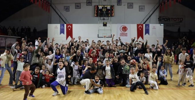 Kütahya Belediyespor evinde Uşak temsilcisini mağlup etti