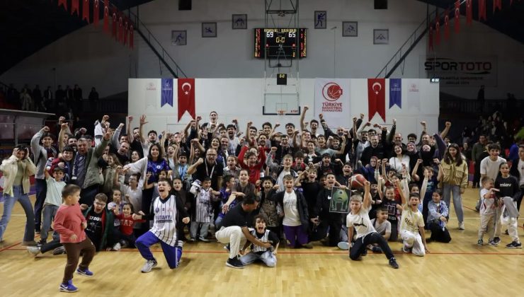 Kütahya Belediyespor evinde Uşak temsilcisini mağlup etti