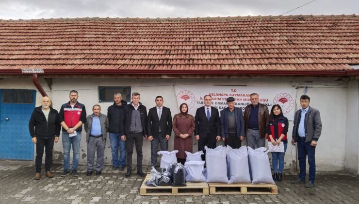 8 üreticiye yüzde 50 hibeli çörekotu tohumu dağıtıldı