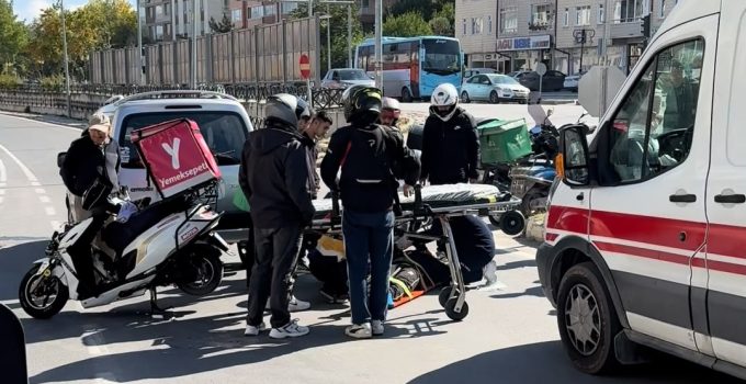 Motosiklet otomobile arkadan çarptı: 1 yaralı