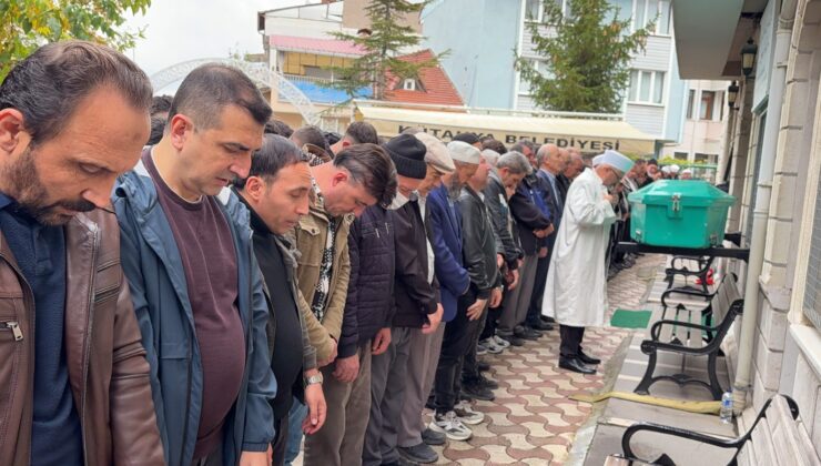 Trenin çarptığı 18 yaşındaki Mevlüt son yolculuğuna uğurlandı