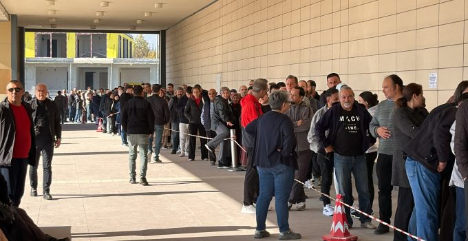 Mağaza açılışında ‘indirim’ yoğunluğu