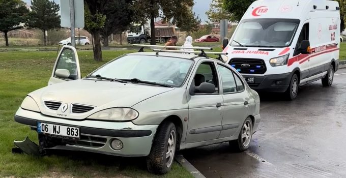 Yağış nedeniyle kayganlaşan yolda kaza: 1 yaralı