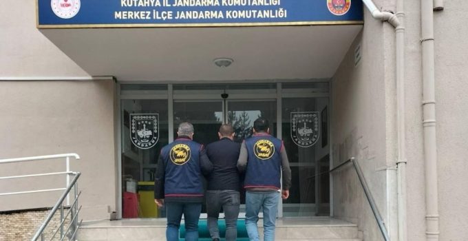 Kütahya’da aranan şahıslar JASAT ekiplerinden kaçamadı